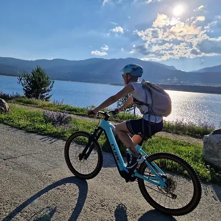 Llapasset Apartmán *